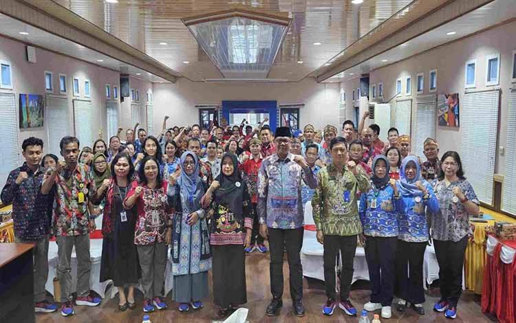 Sri Widanarni Dorong Nilai BerAKHLAK dan SUKA IKAN Jadi Budaya Kerja Dislutkan Kalteng