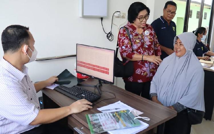 Pelayanan Poli Neurologi di RSUD Kuala Kurun Hasil Kerja Sama Pemkab Gunung Mas dengan RSUD Doris Sylvanus