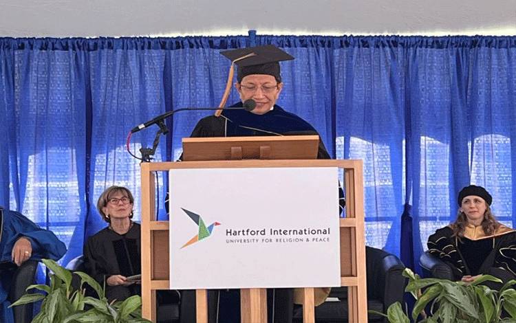 Menteri Agama Nasaruddin Umar saat menerima gelar Doctor of Divinity dari Hartford International University. ANTARA/HO-Kemenag