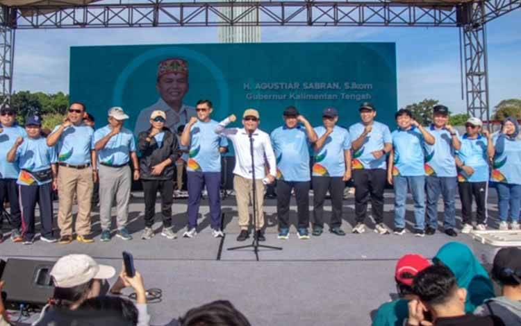 Gubernur Dorong Masyarakat Manfaatkan Betang Mobile Bank Kalteng