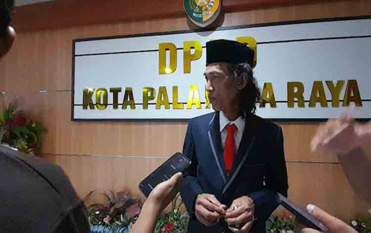 Anggota DPRD Soroti Tantangan Penertiban PKL di Jalur Hijau Palangka Raya