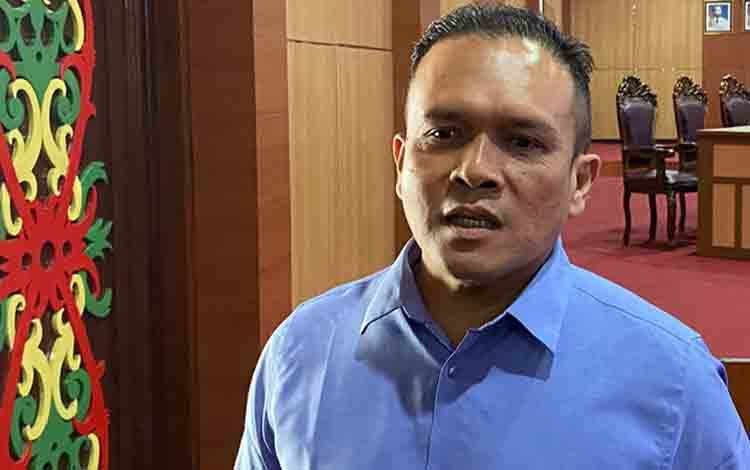 Dewan Ajak Masyarakat Manfaatkan Layanan Perizinan UMKM di Stand Palangka Raya pada FBIM 2025