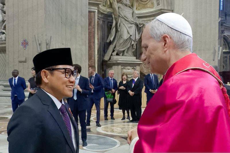 Menko Muhaimin Salami Paus Leo XIV di Vatikan
