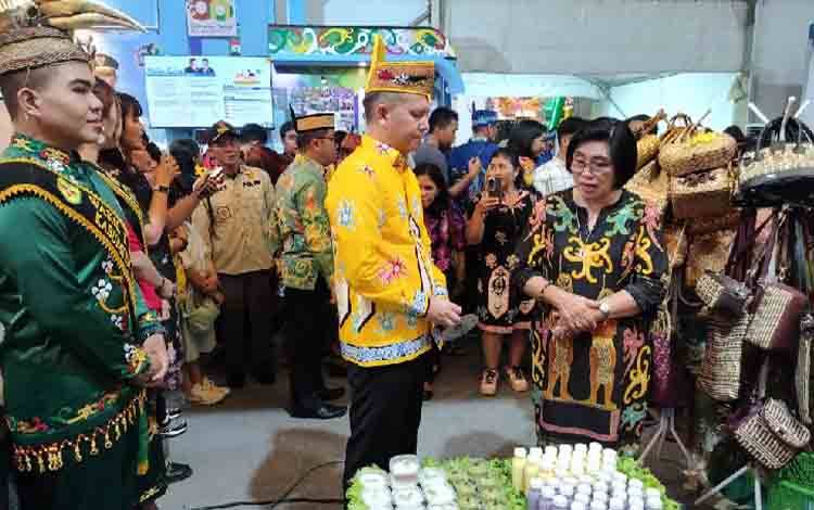 Gunung Mas Pamerkan Berbagai Produk Lokal di Kalteng Expo 2025