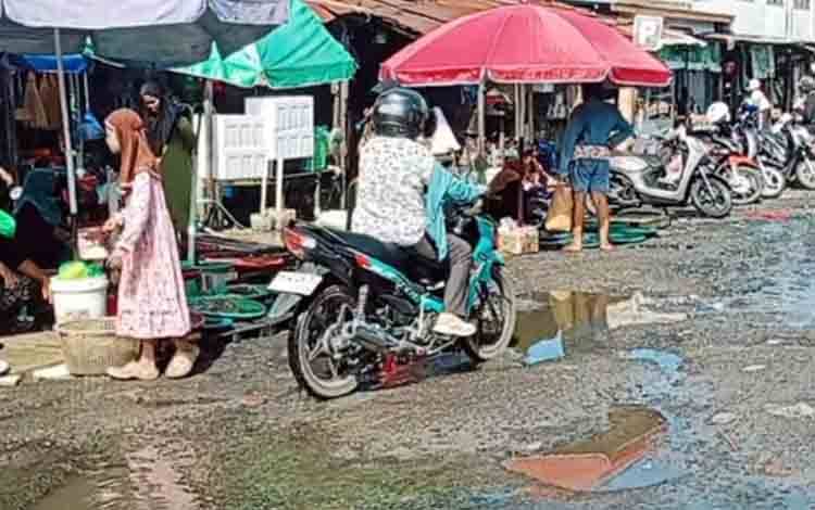 Dewan Soroti Kondisi Infrastruktur di Kawasan Pasar Besar Palangka Raya