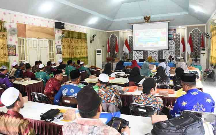 Diskominfosantik Kapuas Jadi Pemateri Pelatihan Medsos di Kemenag