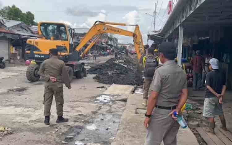 Dewan Tekankan Pentingnya Penyusunan Rencana Induk Drainase di Kawasan Pasar Besar