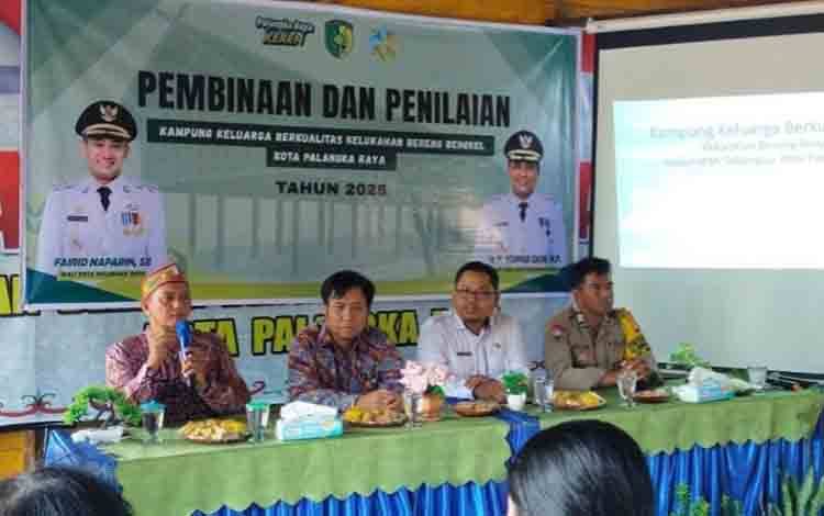 Dinas DaldukkbP3AM Palangka Raya Bina Kampung Keluarga Berkualitas di Kelurahan Bereng Bengkel