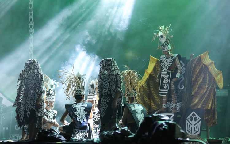 10 Peserta Tampilkan Interpretasi Ritual di Lomba Tari Pedalaman FBIM