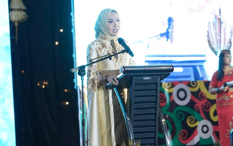 Aisyah Agustiar: Jagau dan Nyai Harus Jadi Agen Perubahan Budaya Kalteng