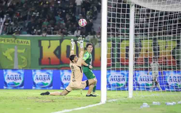 Asisten Pelatih Akui Kekalahan Persebaya Akibat Kesalahan Sendiri