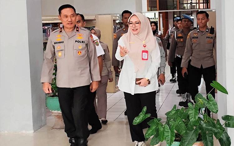 Dispursip Kalteng Didorong Kuatkan Referensi Hukum Adat di Perpustakaan