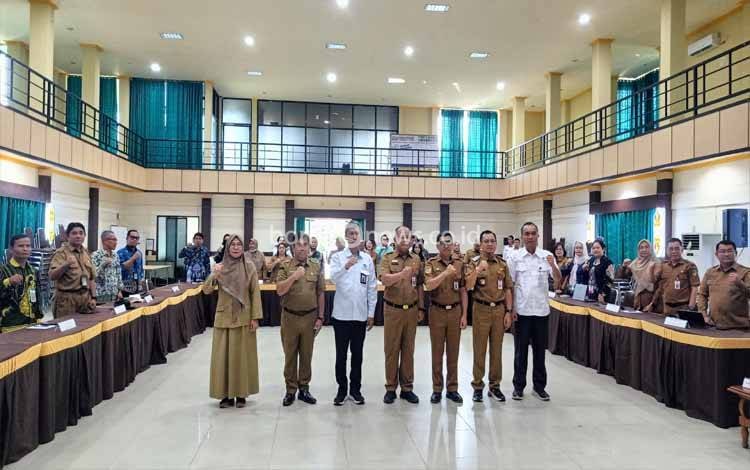 Balai Bahasa Provinsi Kalteng Rapat Koordinasi Revitalisasi Bahasa Daerah