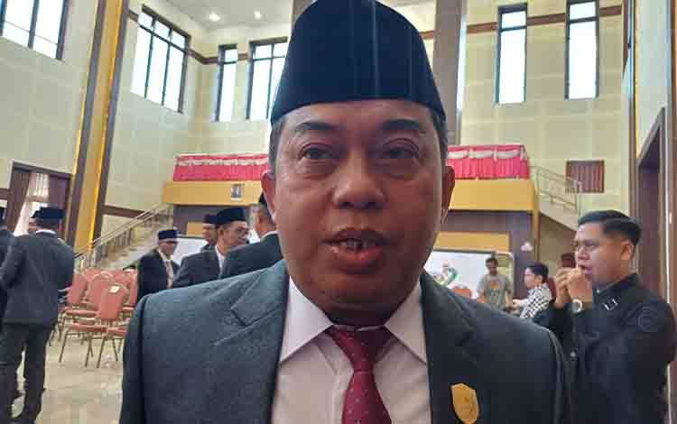 Ketua DPRD Kotawaringin Timur Rimbun. (FOTO: DEWI)