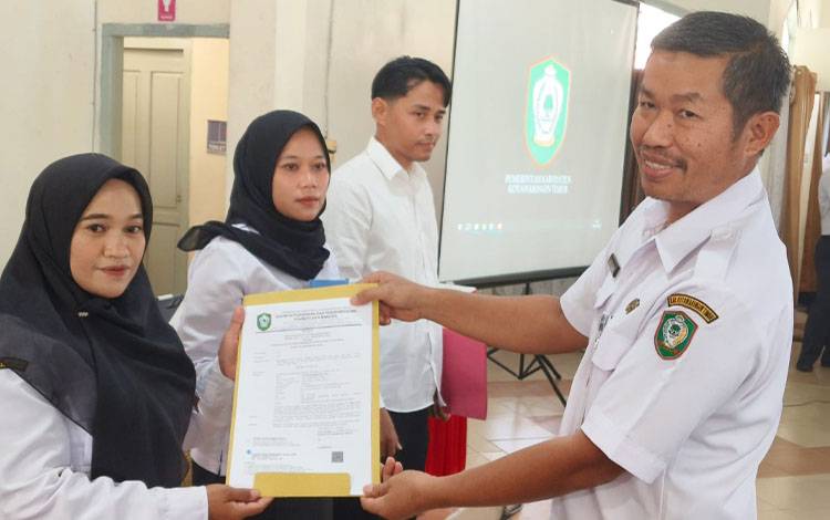 Sempat Ditangguhkan, 579 PPPK Tahap I Formasi 2024 Akhirnya Terima SK dari Pemkab Kotim