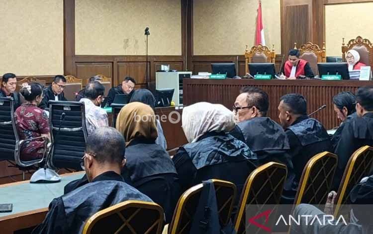 Zarof Ricar Dituntut 20 Tahun Penjara dan Denda Rp1 Miliar