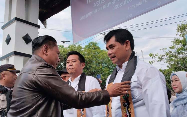 Shalahuddin-Felix Resmi Daftar ke KPU Barito Utara