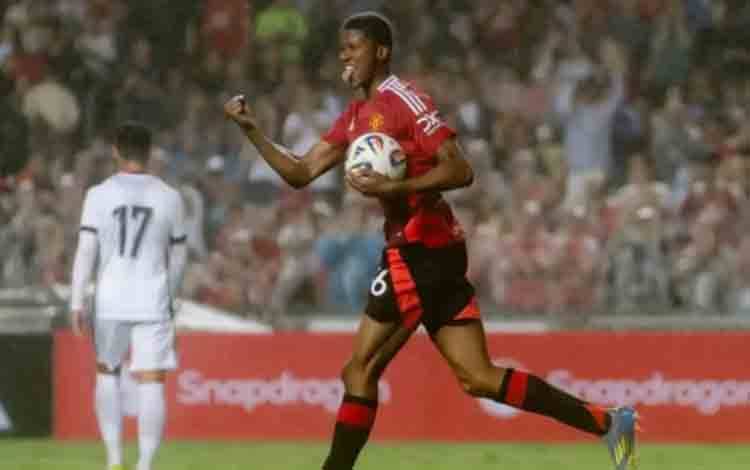 MU Akhiri Tur Pramusim Asia 2025 dengan Menang 3-1 Lawan Hong Kong