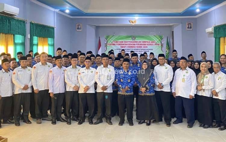 79 PPPK Kemenag Kotim yang Baru Dilantik Dituntut untuk Berdedikasi