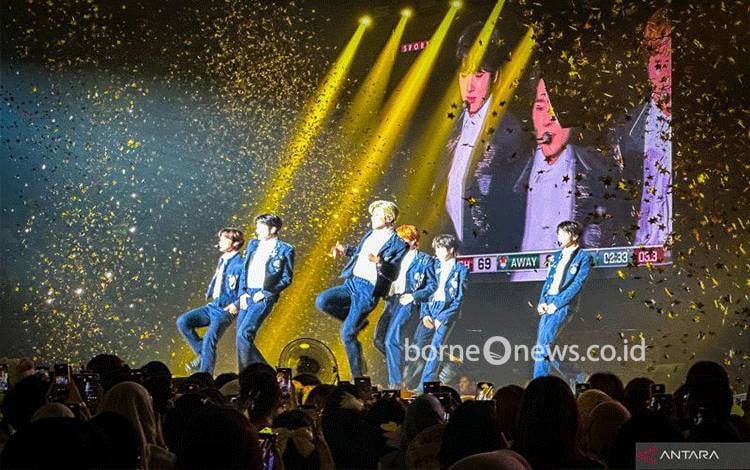Tampil memesona, NCT WISH terpukau dengan fans Indonesia