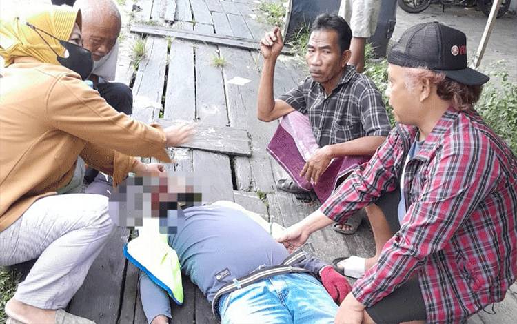 Pak Ogah Relawan Lalu Lintas di Jalan Sampurna Sampit Tewas Ditabrak Saat Bertugas
