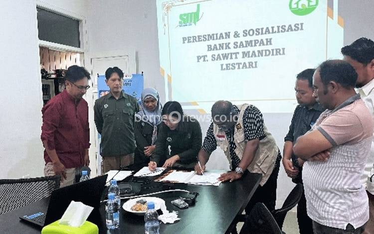 PT Sawit Mandiri Lestari Luncurkan Program Bank Sampah untuk Kelestarian Lingkungan