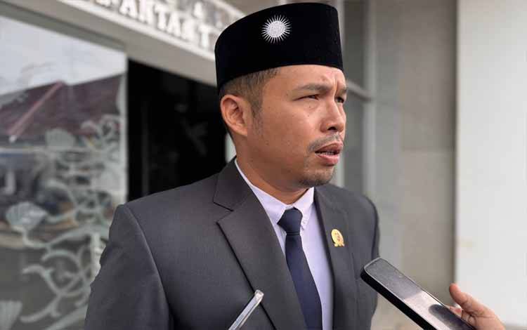 Wakil Ketua Komisi III DPRD Kalteng Tekankan Sinergi Pemerintah dalam Hadapi Digitalisasi Pendidikan