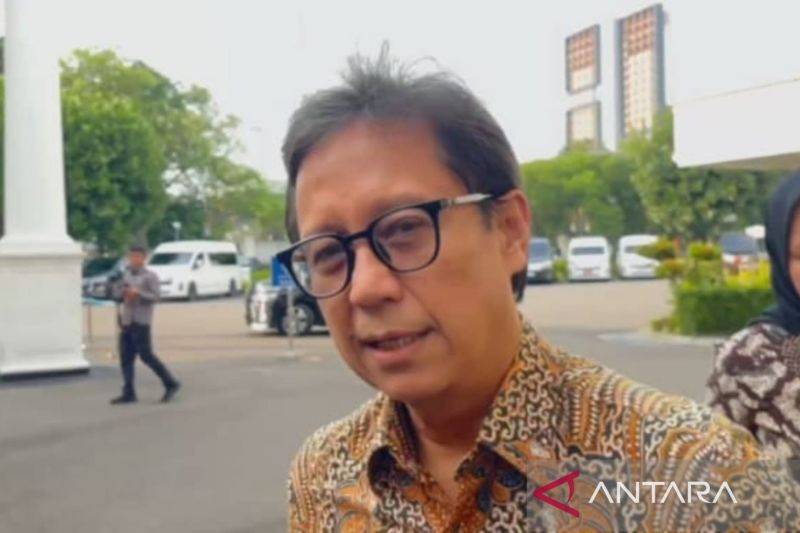 Menteri Kesehatan Budi Gunadi Sadikin saat ditemui di Istana Kepresidenan, Jakarta, Selasa (3/6/2025). ANTARA/Mentari Dwi Gayati