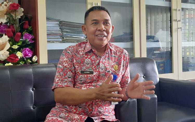 Disdik Kobar Menunggu Petunjuk Implementasi Putusan MK Terkait Sekolah Gratis