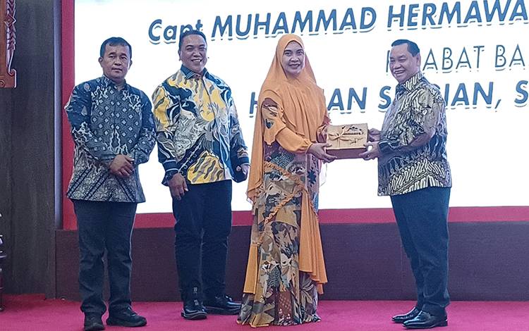 Bupati Kotim Harap Kepala KSOP Sampit yang Baru Dorong Kebangkitan Wilayah Perairan