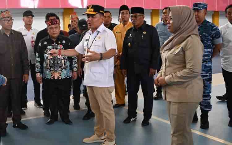 Gubernur Kalimantan Tengah (Kalteng), Agustiar Sabran menegaskan perhatian pemprov Kalteng terhadap sektor olahraga, termasuk kemungkinan sharing pembangunan. (FOTO: SETDA KALTENG)