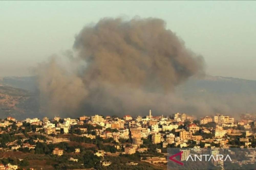 Abaikan Gencatan Senjata, Israel Serang Lebanon Selatan dari Udara