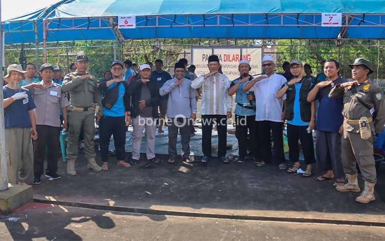 Bupati Seruyan Hadiri Kegiatan Kurban BMT Darussalam Kuala Pembuang