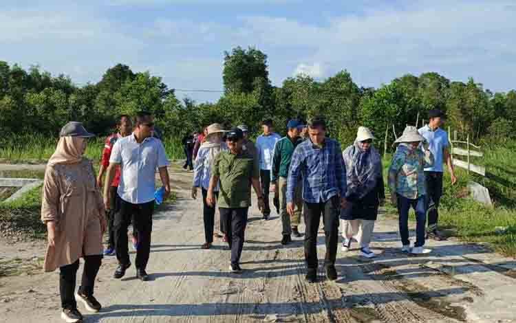 Pemprov Kalteng Siapkan Kajian Matang Kembangkan Shrimp Estate Berkah