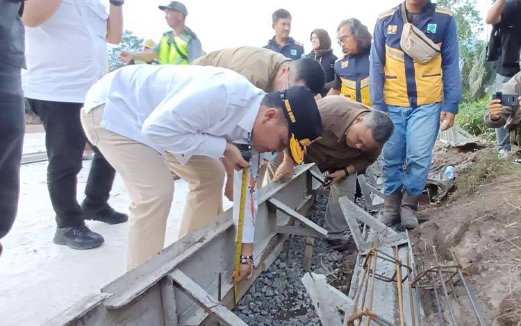 Gubernur Kalteng Ingatkan Pengerjaan Jalan Lingkar Selatan Sampit Harus Jaga Kualitas