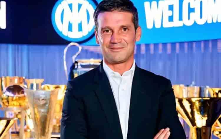 Cristian Chivu resmi diperkenalkan sebagai pelatih baru Inter Milan pada Senin (9/6/2025). ANTARA/InterMilan