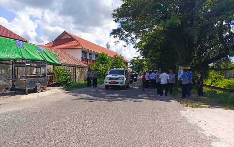 Pemkab Kotim Upayakan Perbaikan Jalan Pemuda