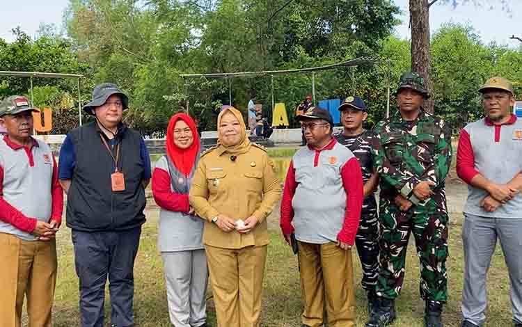 Pemkab Kobar Gencarkan Gerakan Bersih Lingkungan, Bupati Canangkan Jumat Bersih dan Tim Adipura