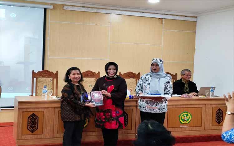 Universitas Palangka Raya Integrasikan Sastra Lisan dalam Kurikulum Kampus Berdampak