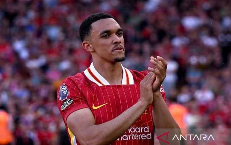 Trent Alexander-Arnold akan Pakai Nomor Punggung 12 di Real Madrid
