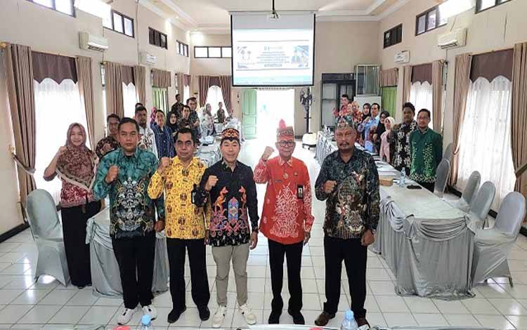 Pemkab Kotim Perkuat Regulasi Pemberdayaan Masyarakat Adat Dayak