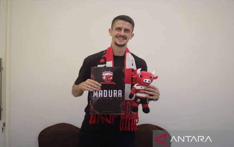 Madura United Pertahankan Pemain Asing Asal Bosnia