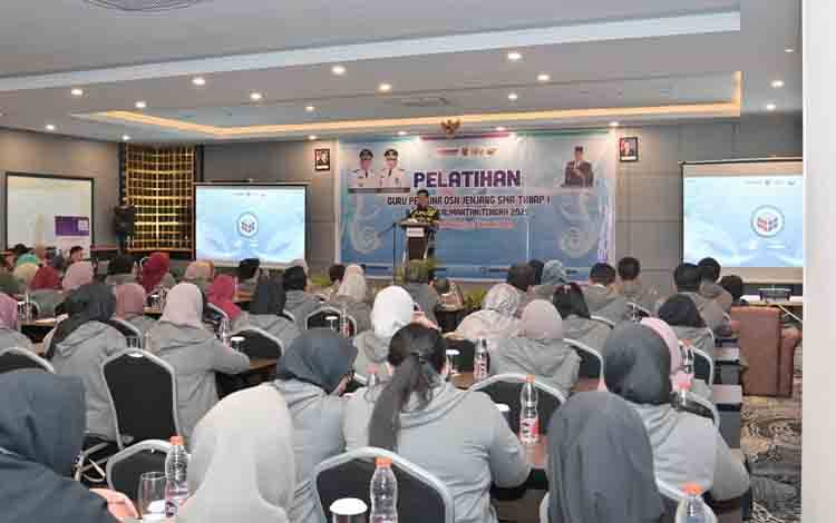 Pelatihan guru Pembina ISN di Palangka Raya. (FOTO: DISDIK KALTENG)
