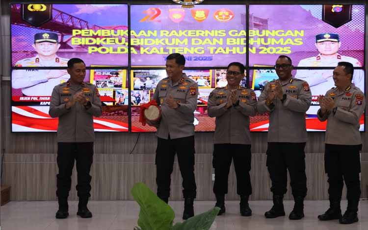 Polda Kalteng Gelar Rakernis Fungsi Hukum, Humas, dan Keuangan