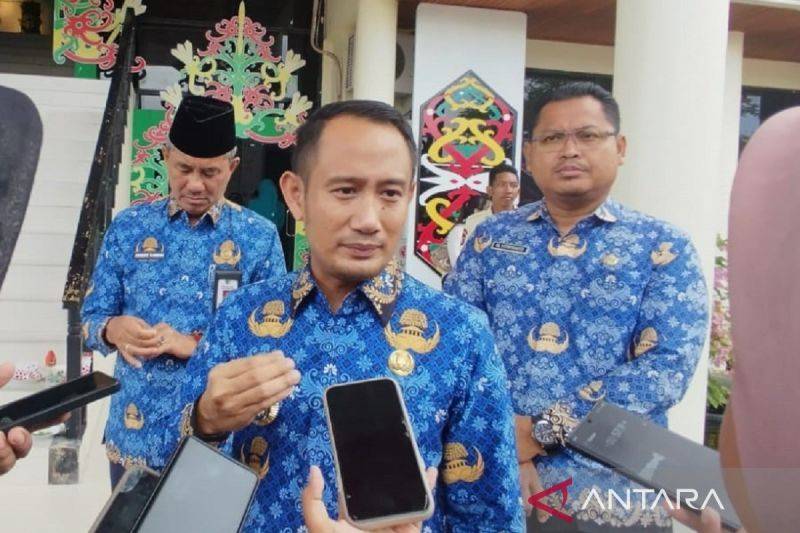 Wali Kota Palangka Raya Tegaskan Sanksi Tegas bagi Pegawai Terlibat Narkoba