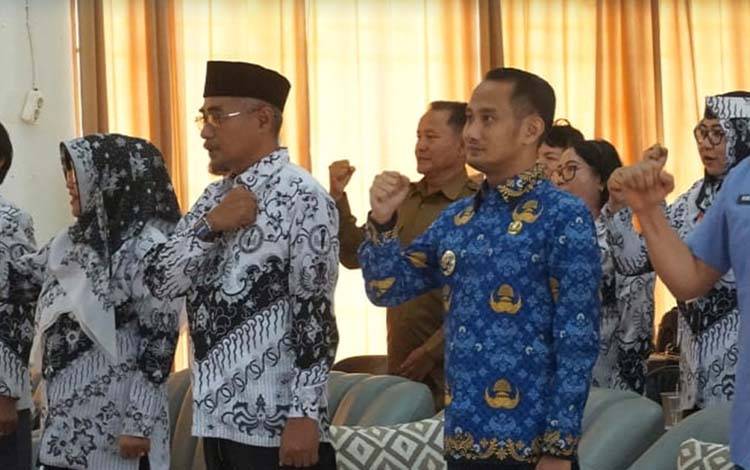 Wali Kota Palangka Raya Ingin PGRI Jadi Penjaga Marwah Profesi Guru dan Arah Pendidikan Masa Depan