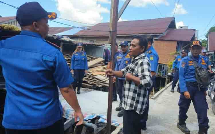 Disdamkarmat Palangka Raya Laksanakan Rencana Operasi Pemadaman Berbasis Kelurahan di Langkai