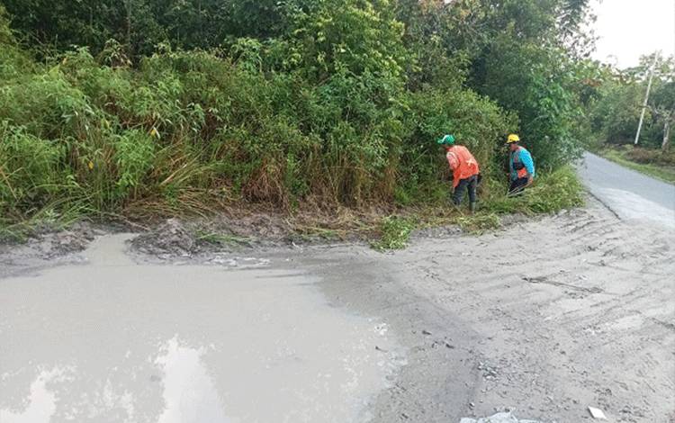 Meski Ada Efisiensi Anggaran, PUPR Kobar Tetap Prioritaskan Pembangunan Jalan dan Jembatan Antar Desa