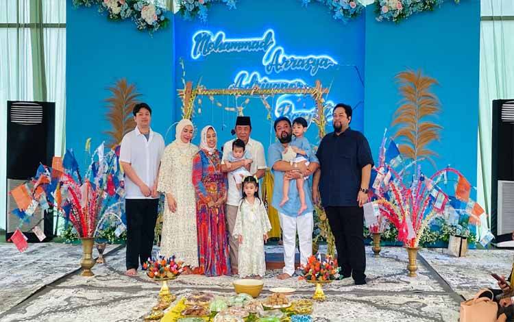 Syukur dan Doa Iringi Prosesi Baayun M. Arrasya Adriyanor R. Cucu H. Abdul Rasyid AS dan Hj. Nuriyah