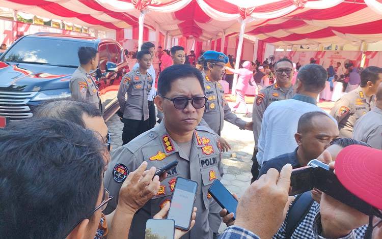 Polda Kalteng Pastikan Call Center 110 Responsif dan Profesional Tangani Laporan Masyarakat